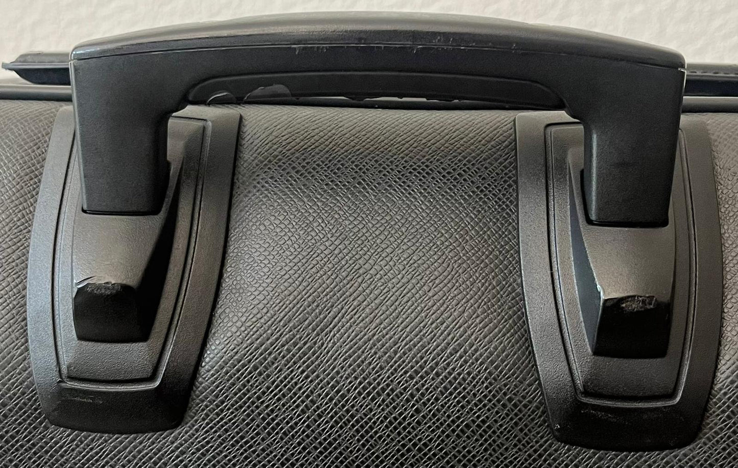 Louis Vuitton Pegase 60 Taiga