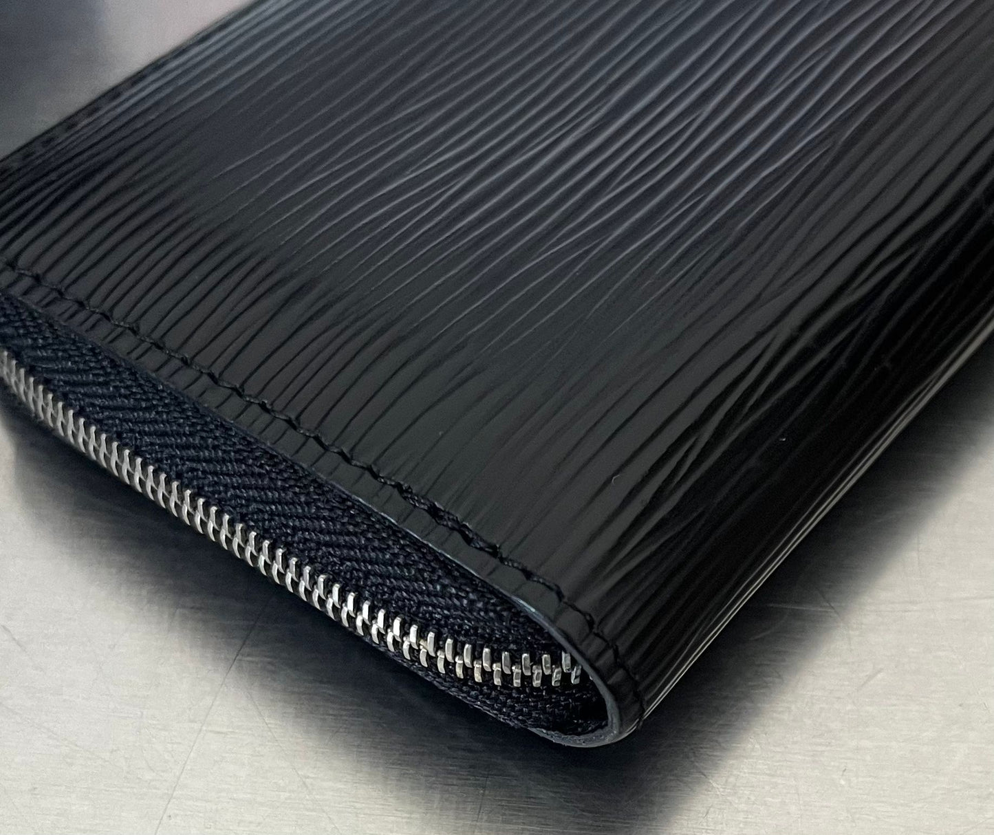 Louis Vuitton Zippy Coin Epi