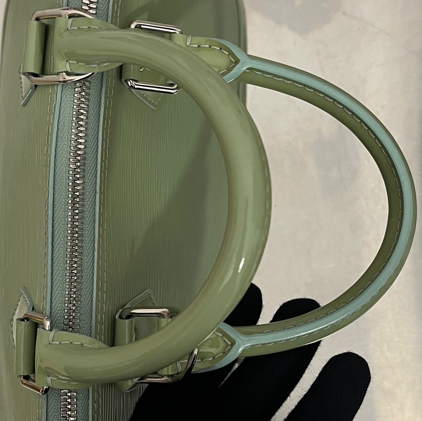 Louis Vuitton Alma PM Epi Electric