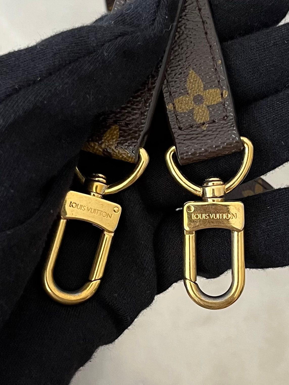 Louis Vuitton Metis Pochette MM