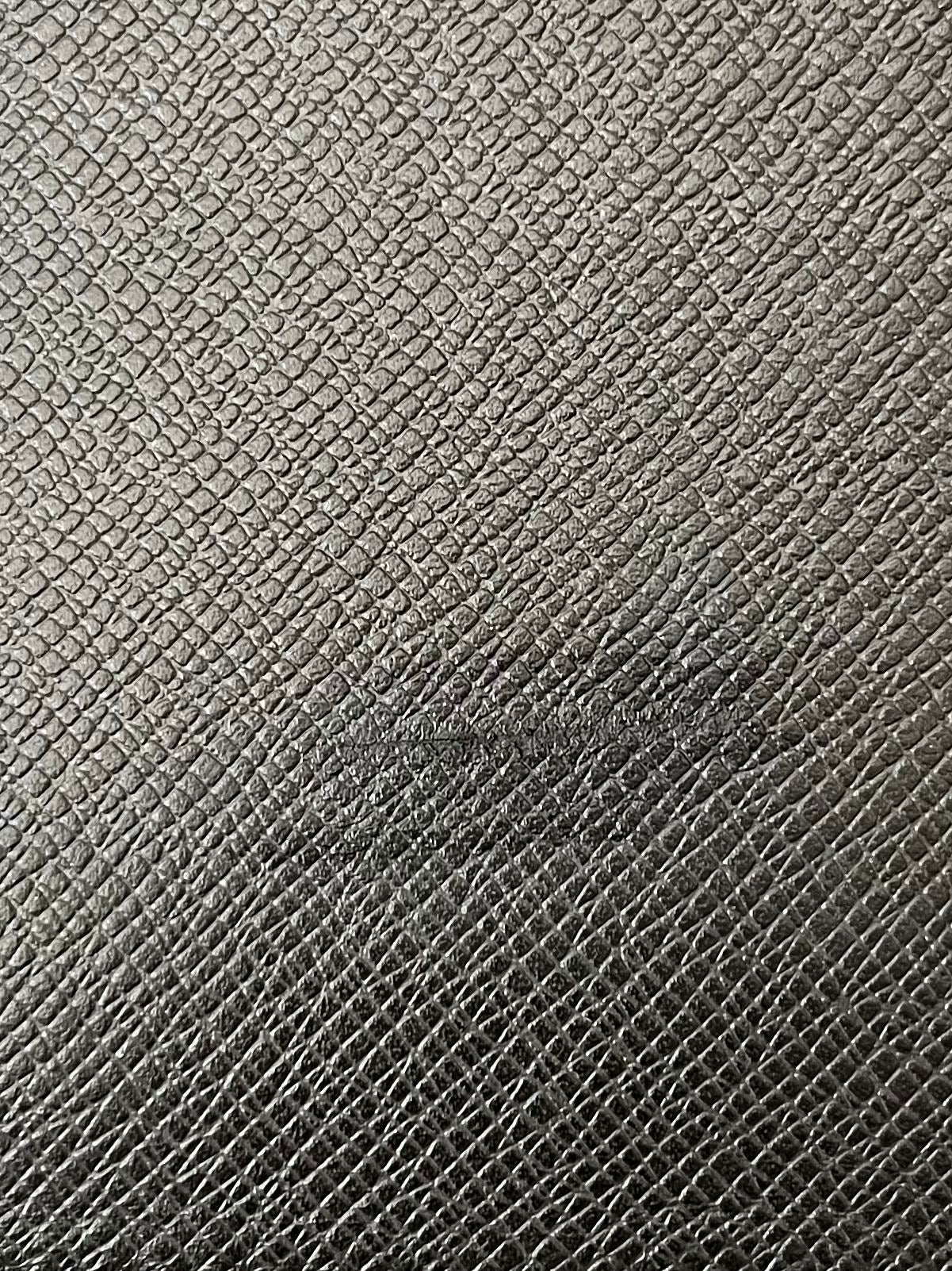 Louis Vuitton Neo Robusto 2 Taiga