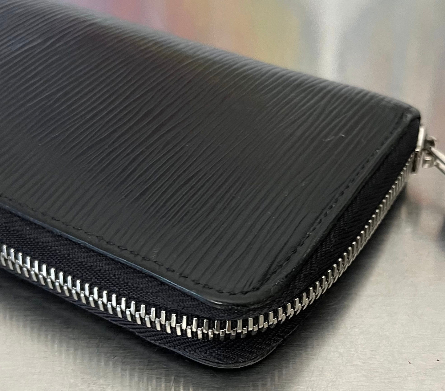 Louis Vuitton Zippy Vertical Epi
