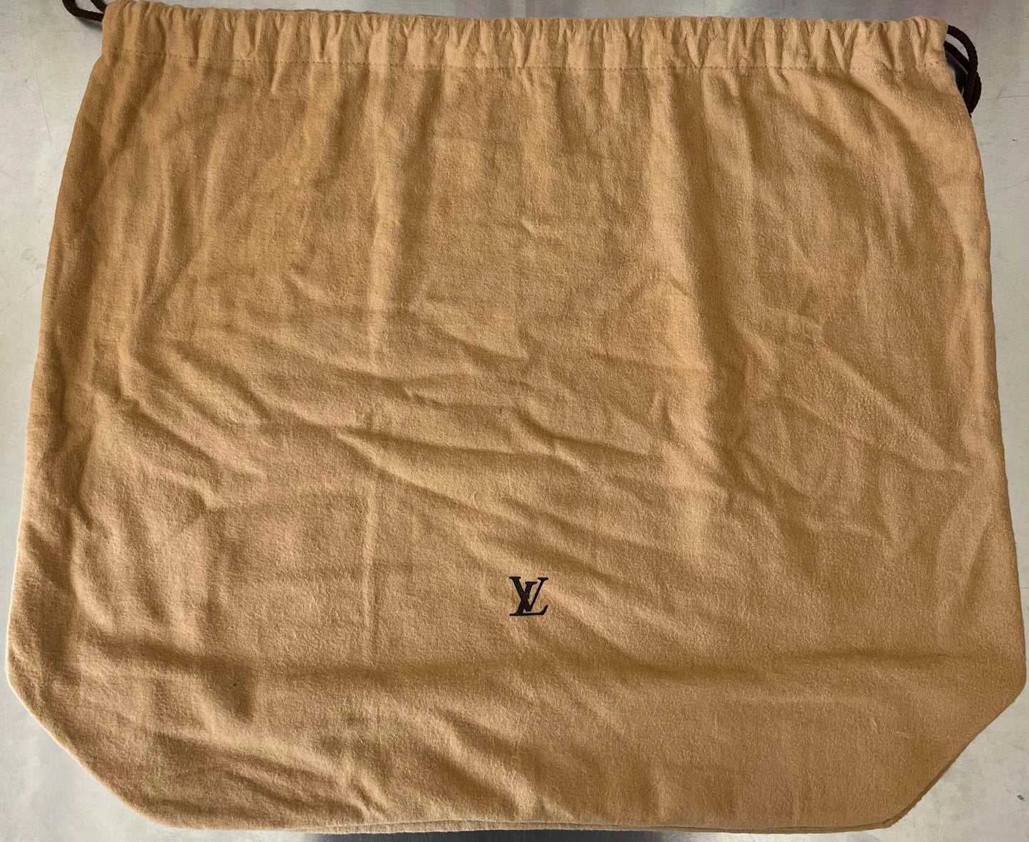 Louis Vuitton Alma GM Epi