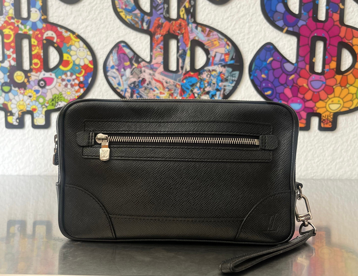 Louis Vuitton Pavel Taiga Leder