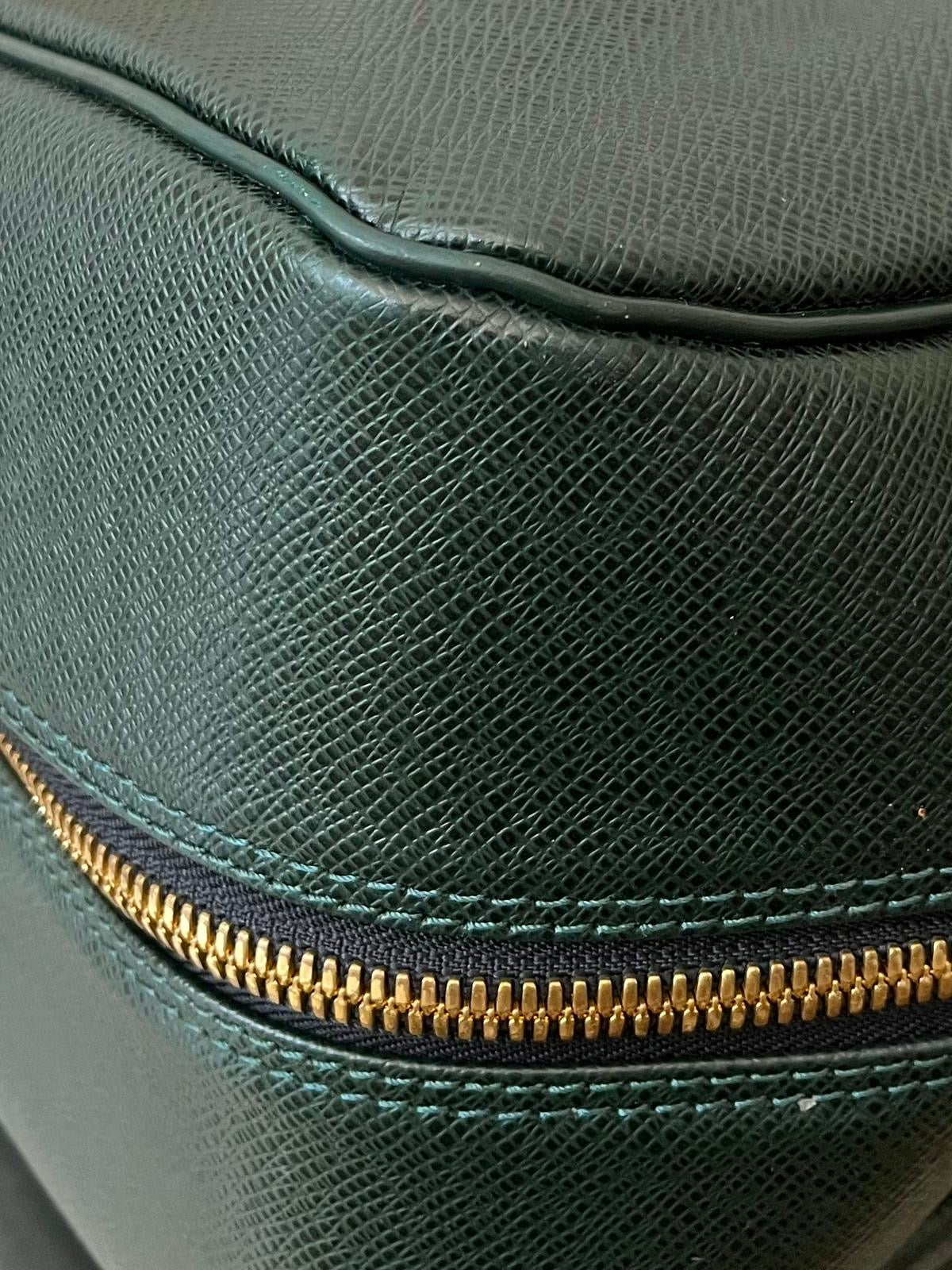 Louis Vuitton Helanga Taiga