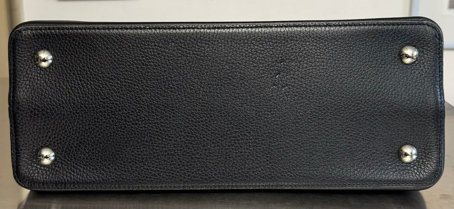 Louis Vuitton Capucines MM
