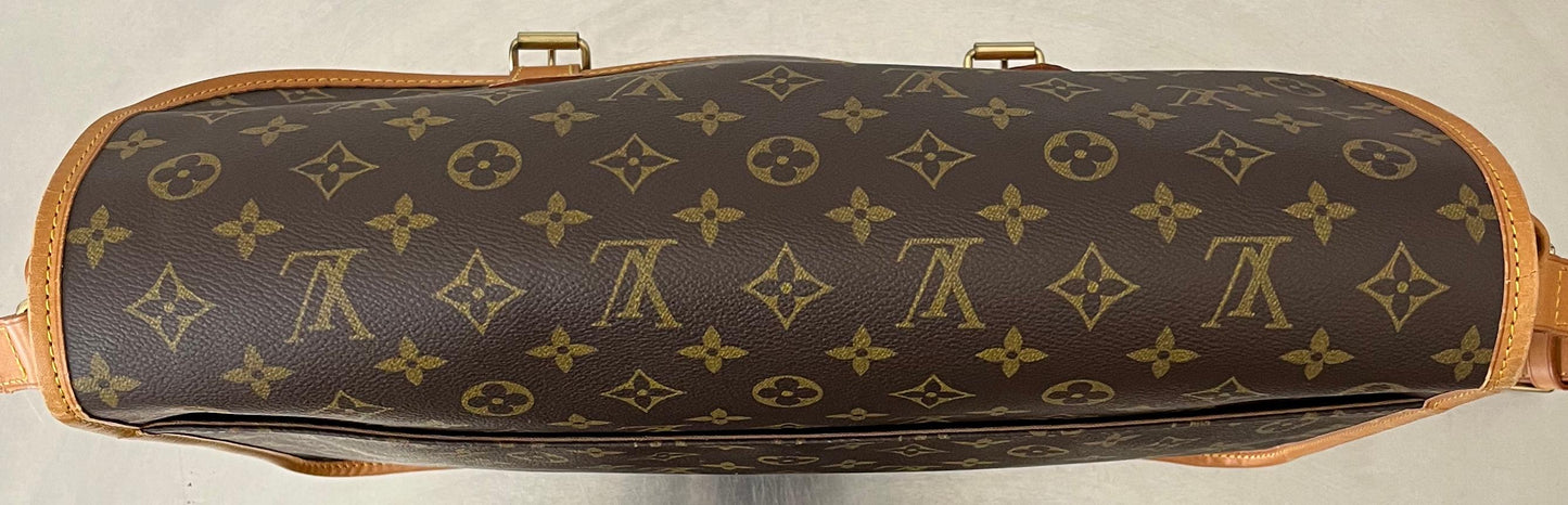 Louis Vuitton Gibeciere GM Messenger
