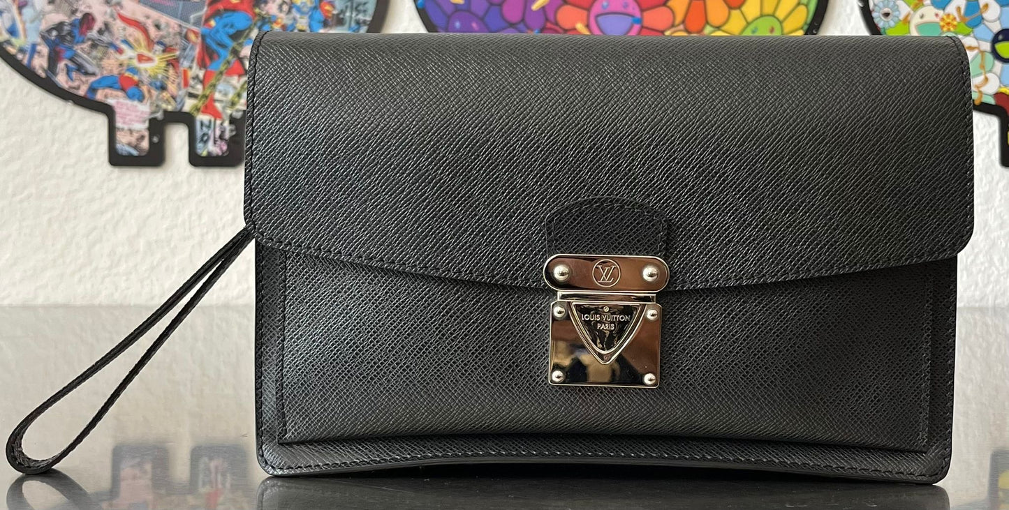 Louis Vuitton Belaia Taiga