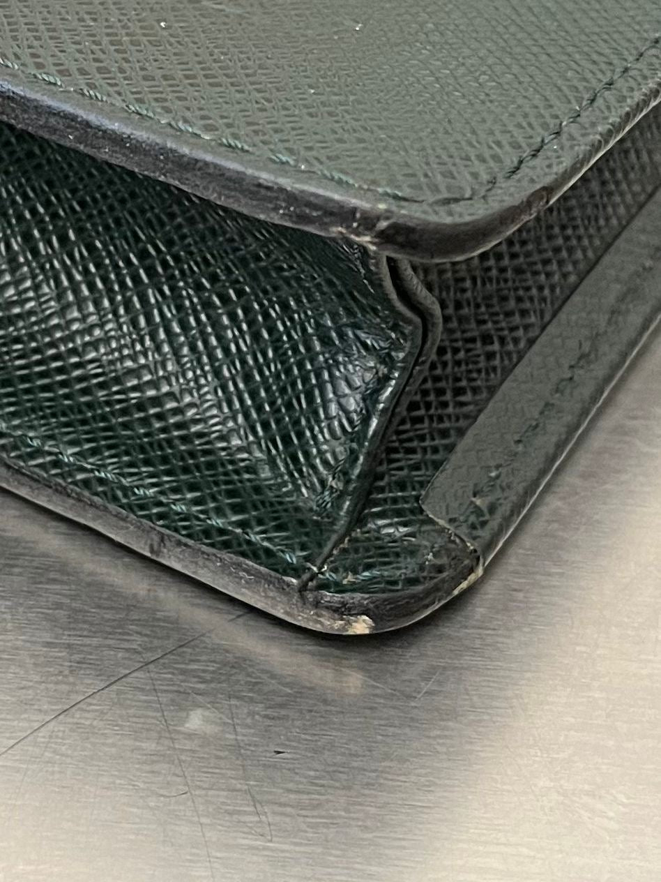 Louis Vuitton Serviette Kourad