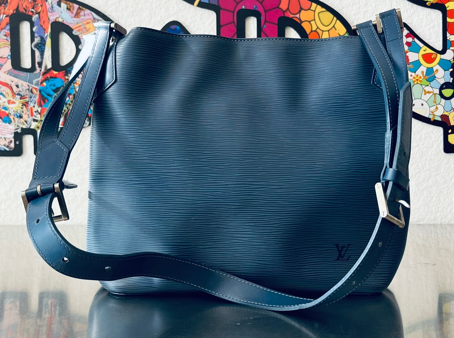 Louis Vuitton Mandela MM Epi