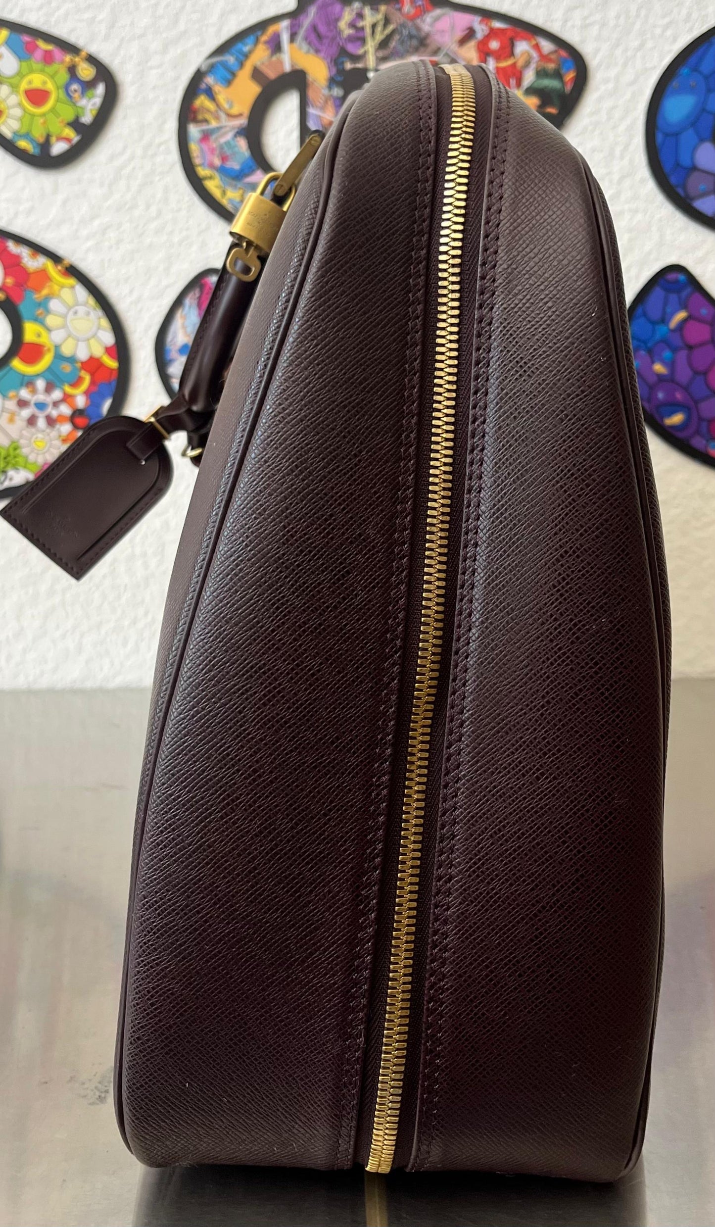 Louis Vuitton Helanga Taiga