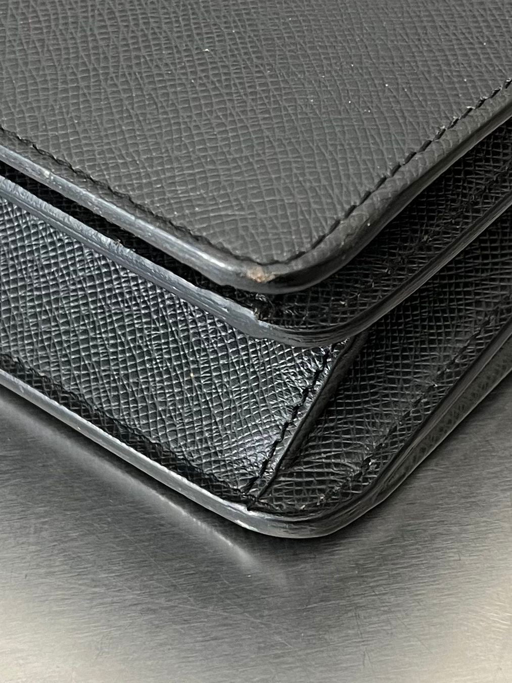 Louis Vuitton Robusto 2 Taiga