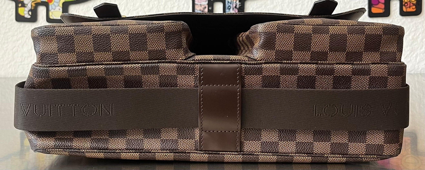 Louis Vuitton Broadway