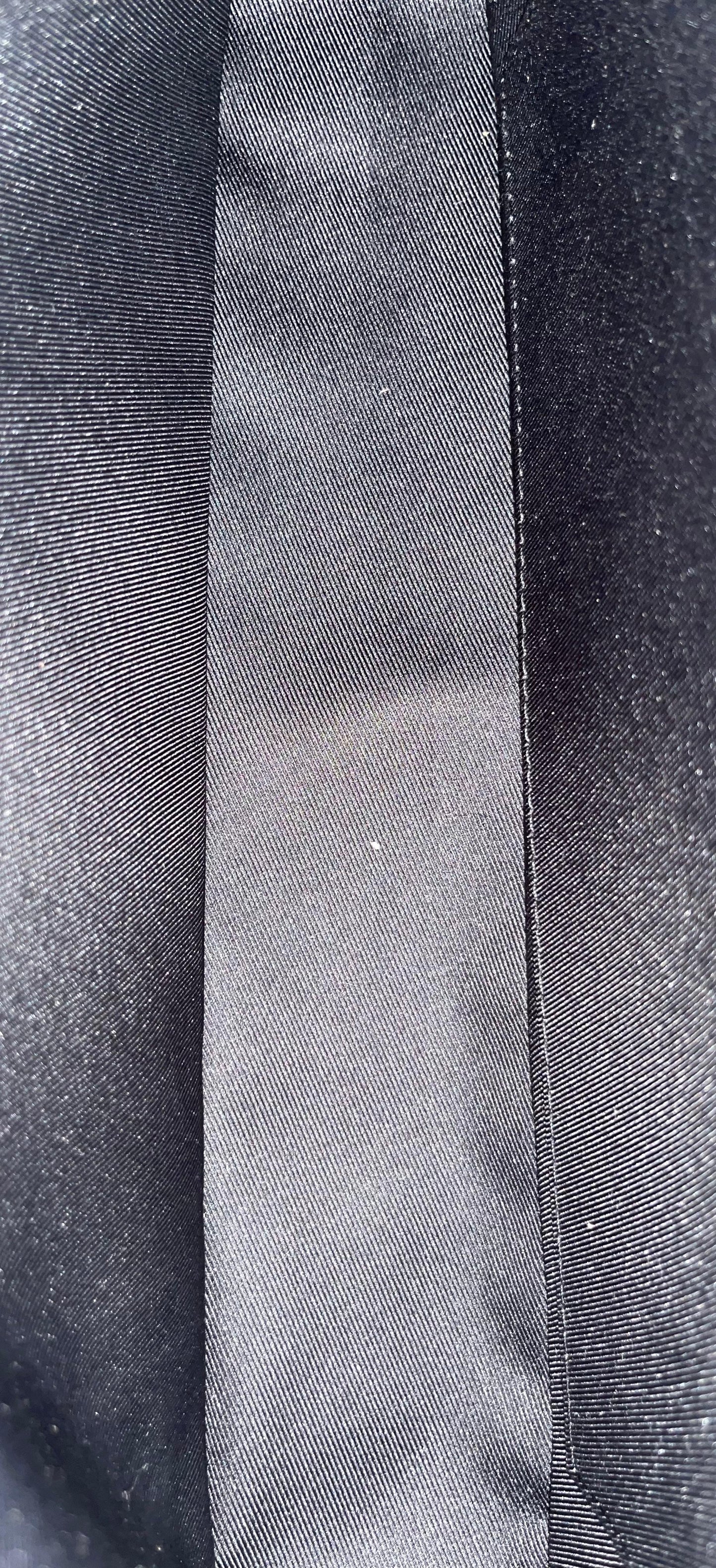 Louis Vuitton Roman MM Taiga Messenger