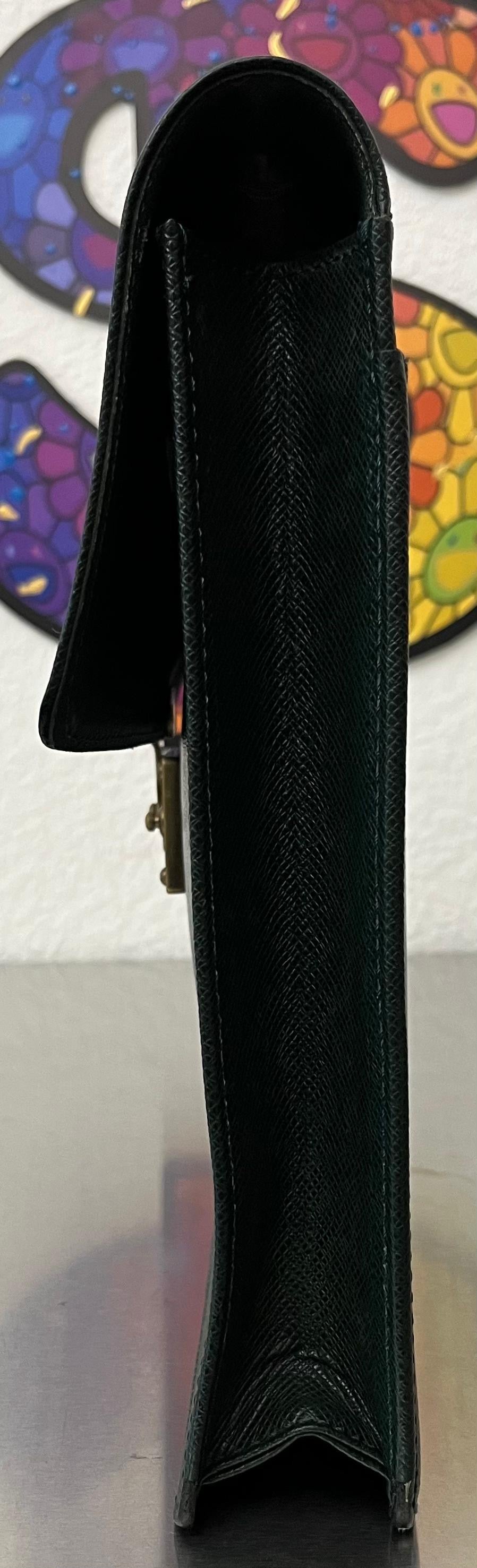 Louis Vuitton Serviette Kourad