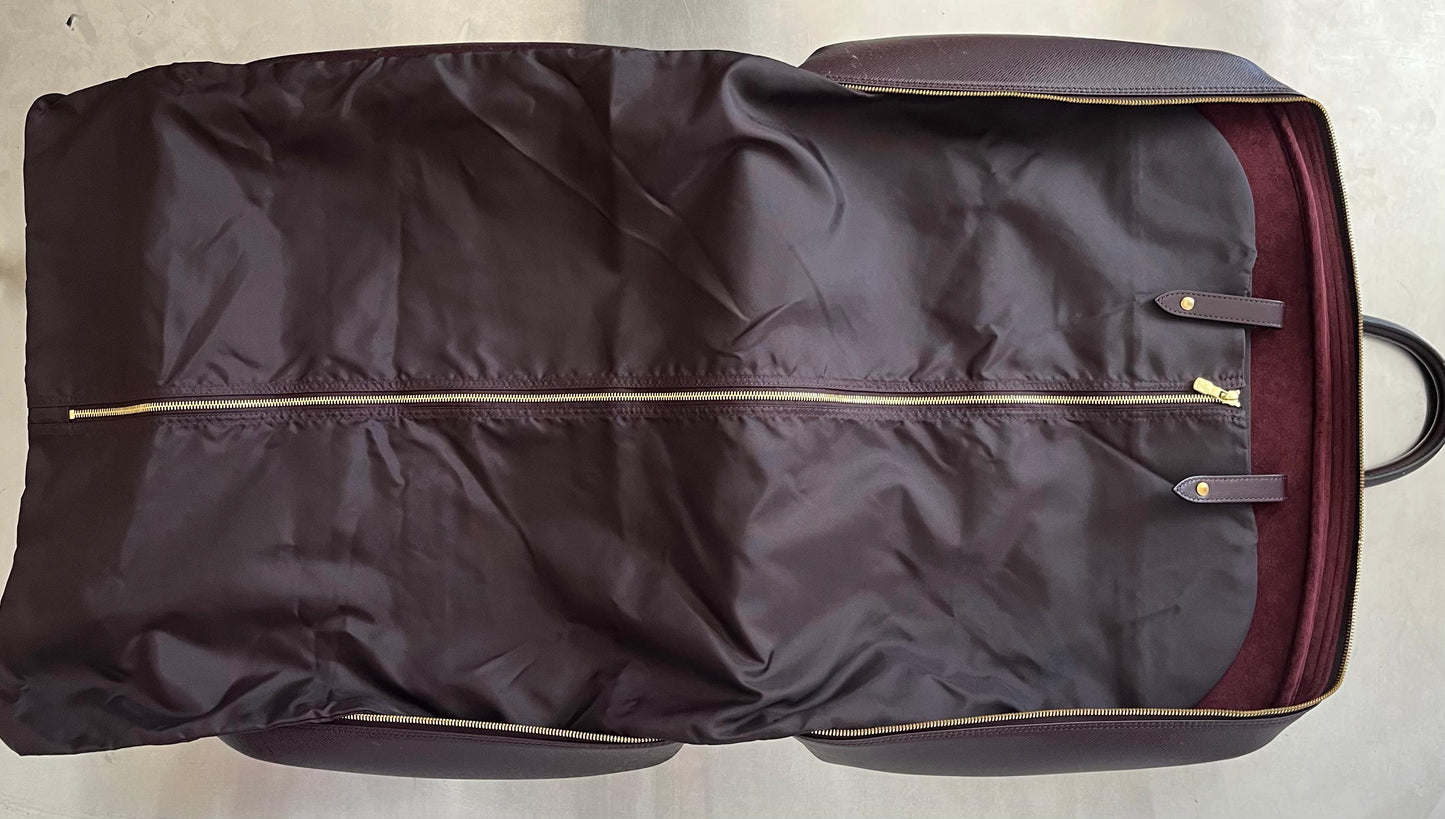 Louis Vuitton Helanga Taiga