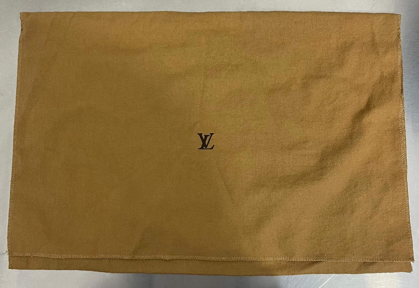 Louis Vuitton Alma PM Epi