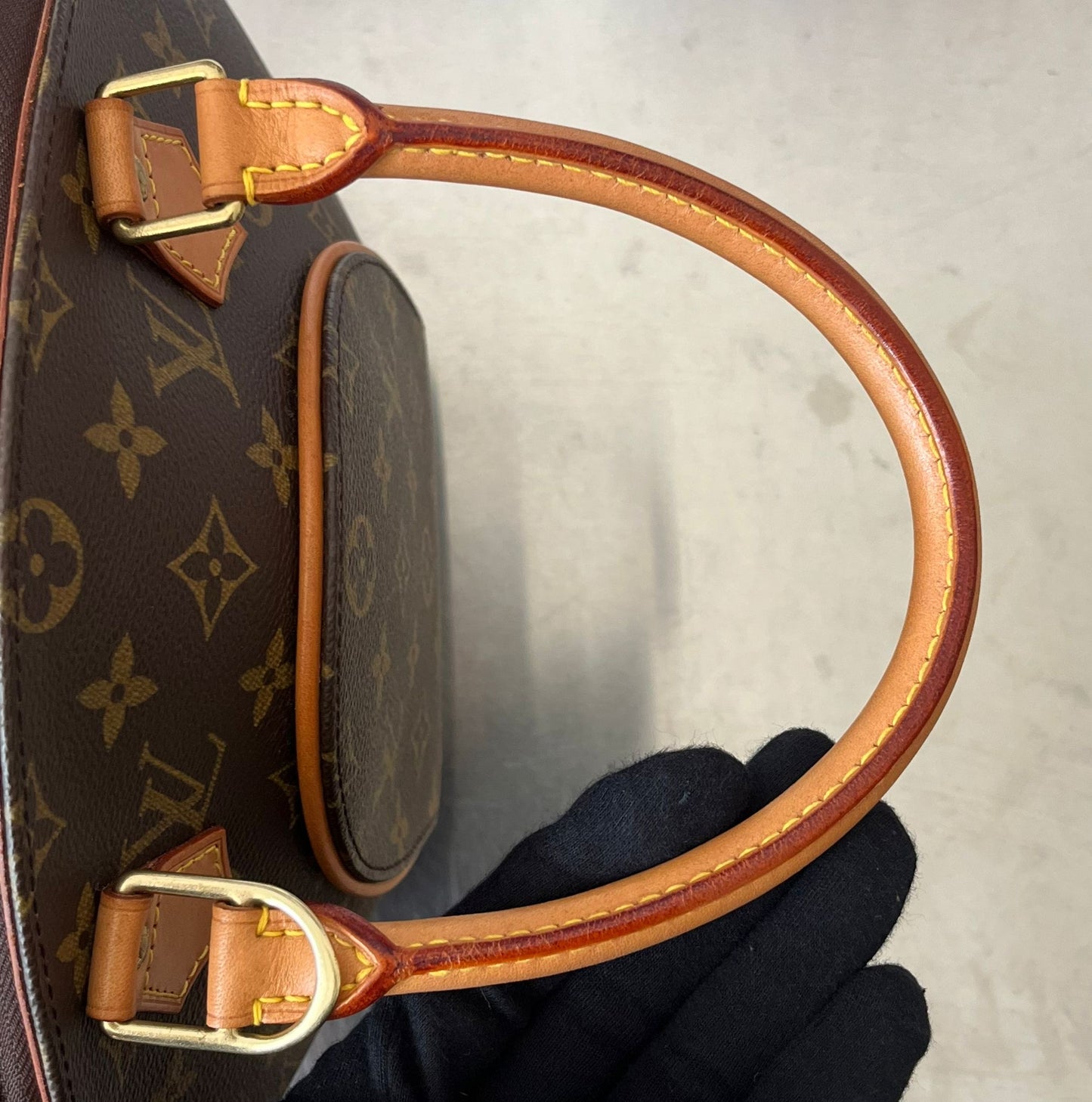 Louis Vuitton Ellipse PM