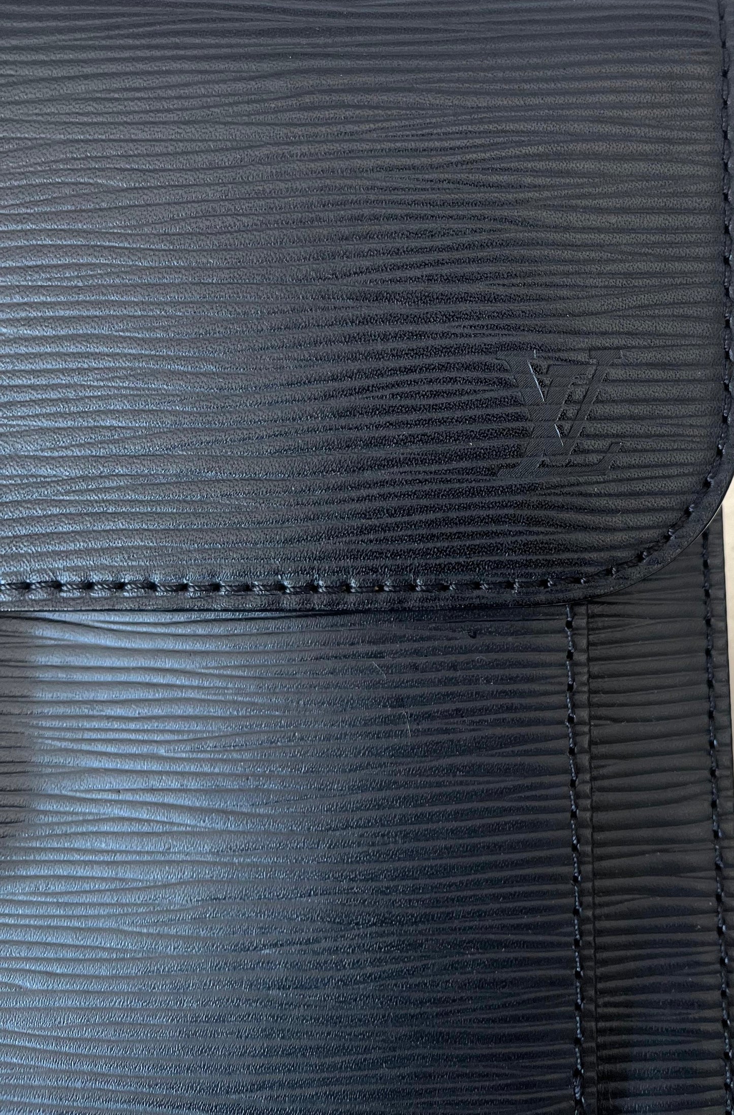 Louis Vuitton Neo Bellaia Epi Leder
