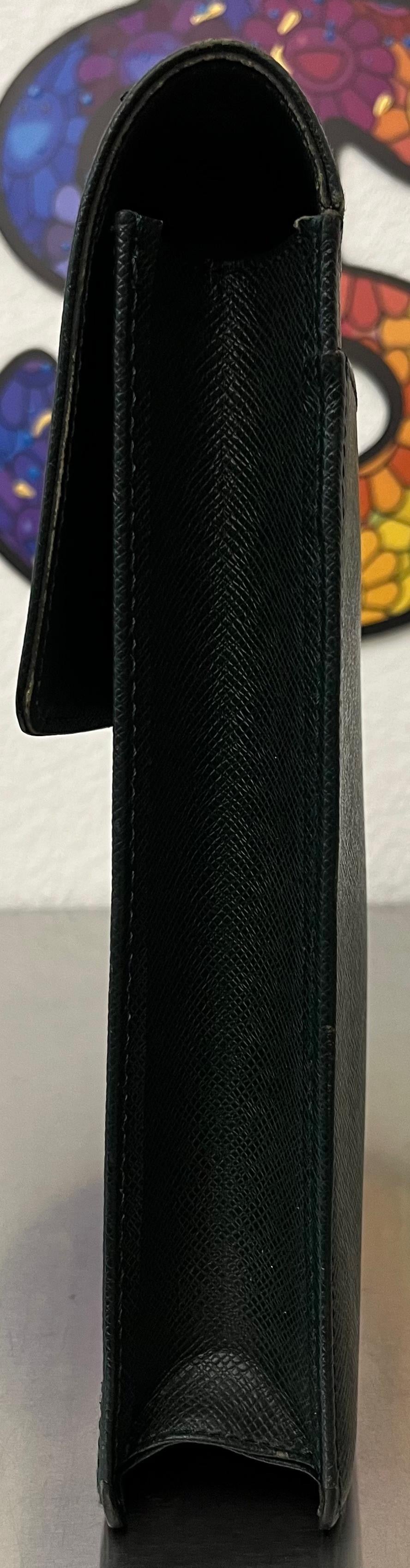 Louis Vuitton Serviette Kourad