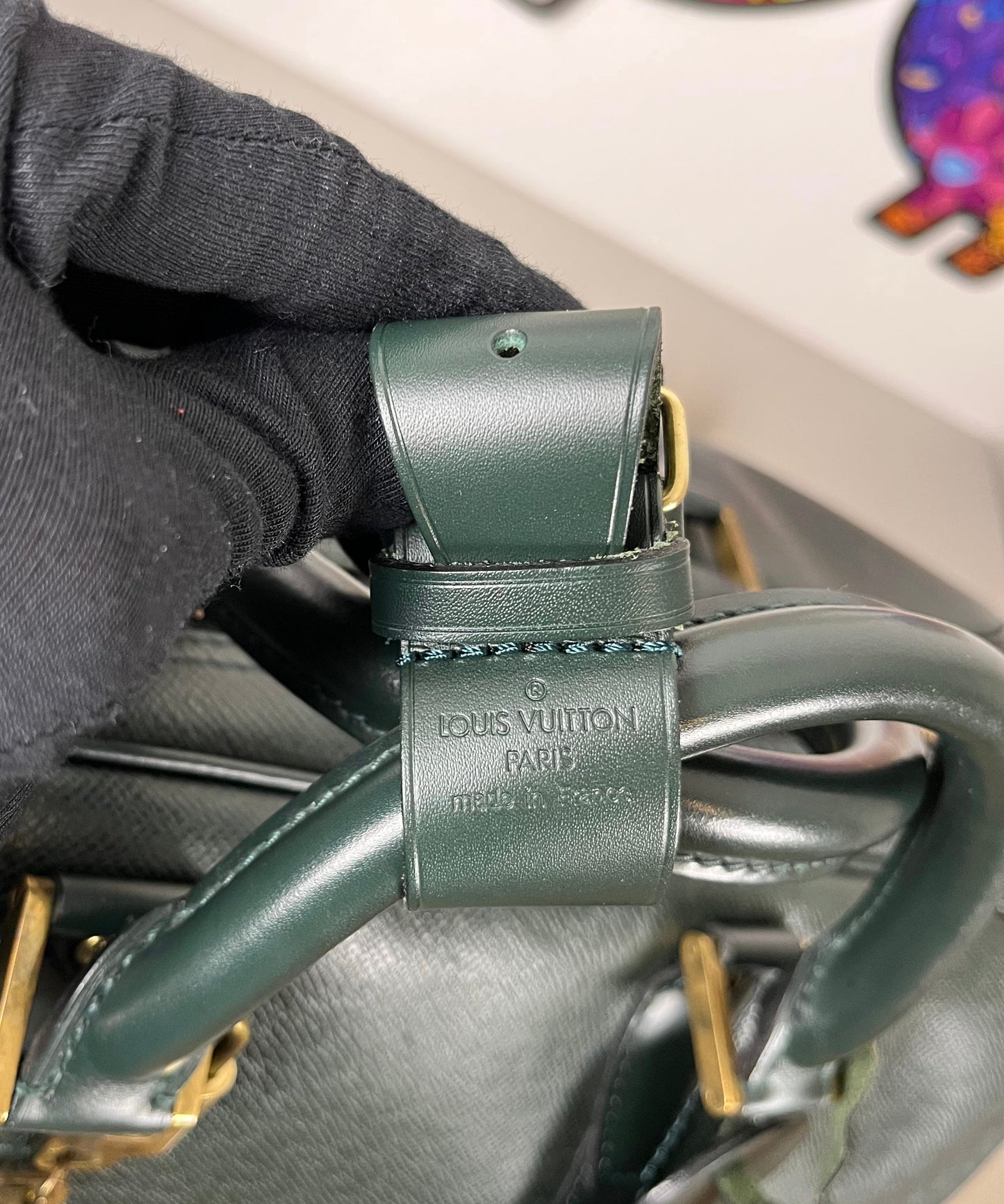 Louis Vuitton Kendall GM Taiga Leder
