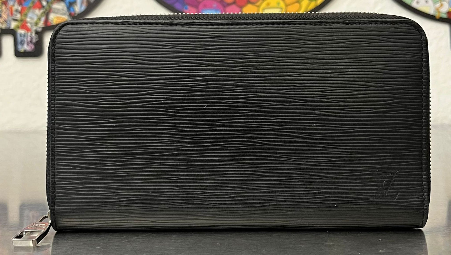 Louis Vuitton Zippy Organizer Epi
