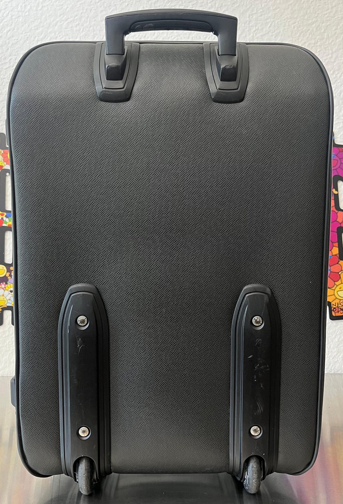 Louis Vuitton Pegase 60 Taiga