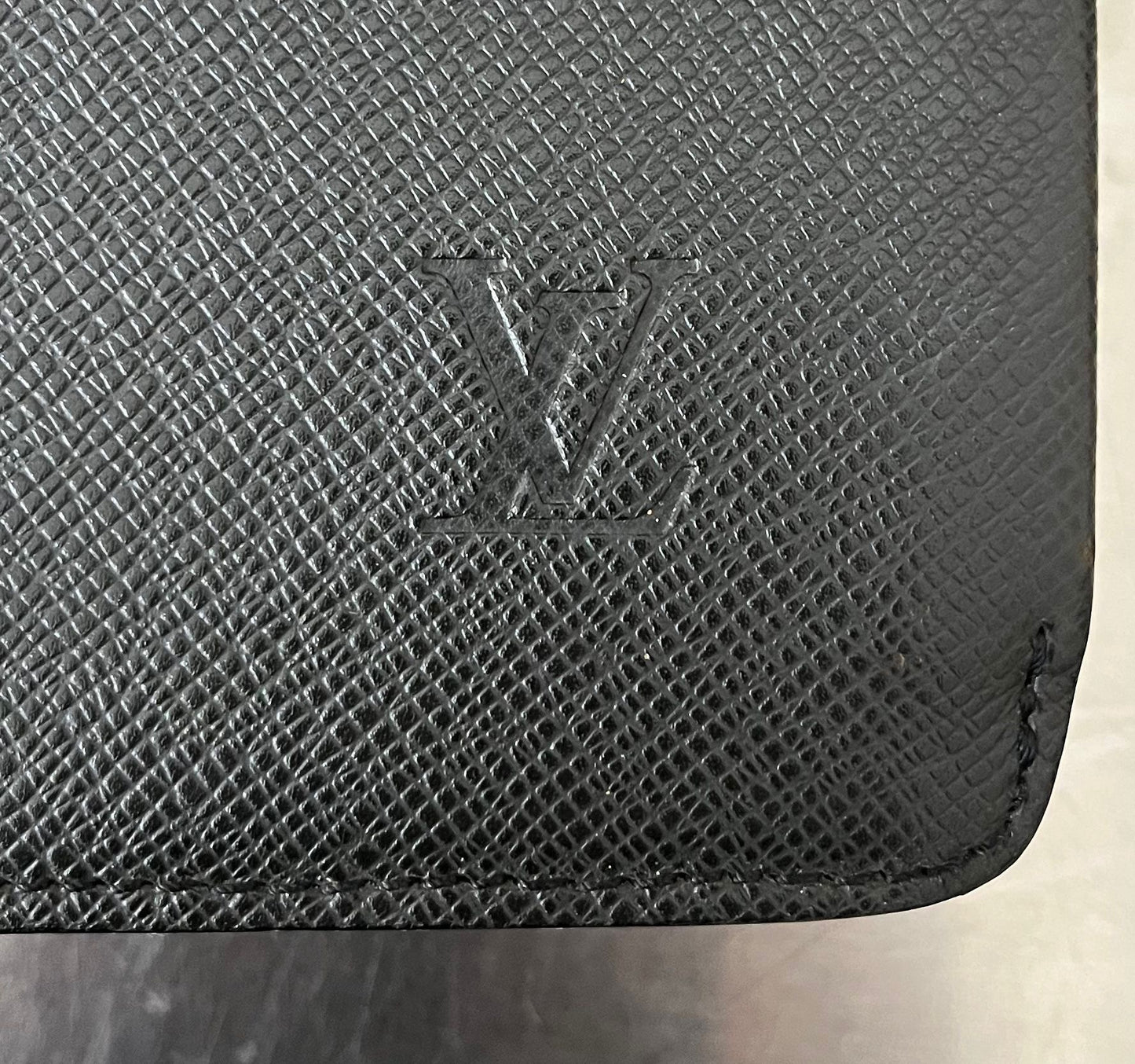 Louis Vuitton Robusto 2 Taiga