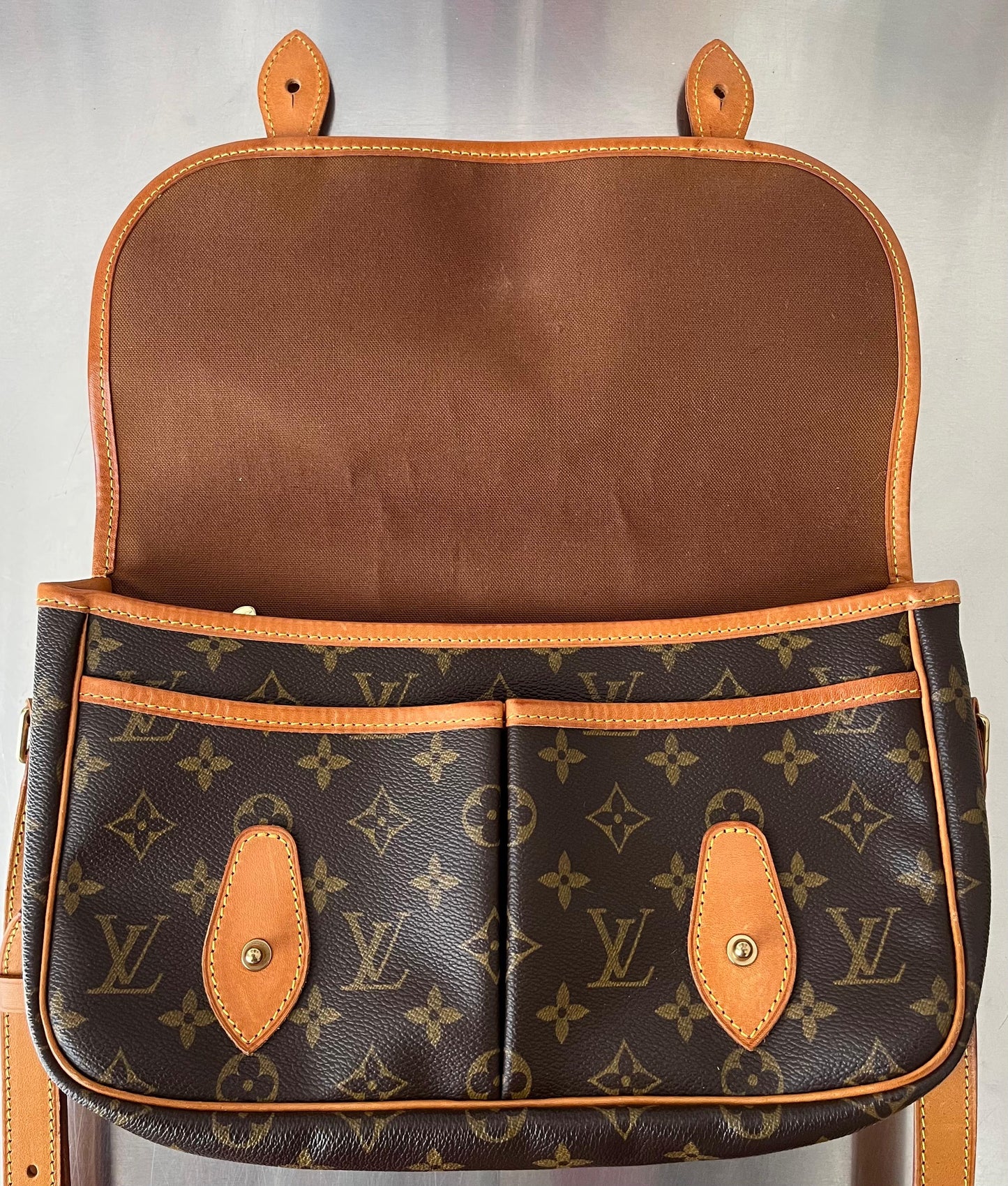 Louis Vuitton Gibeciere MM Monogramm
