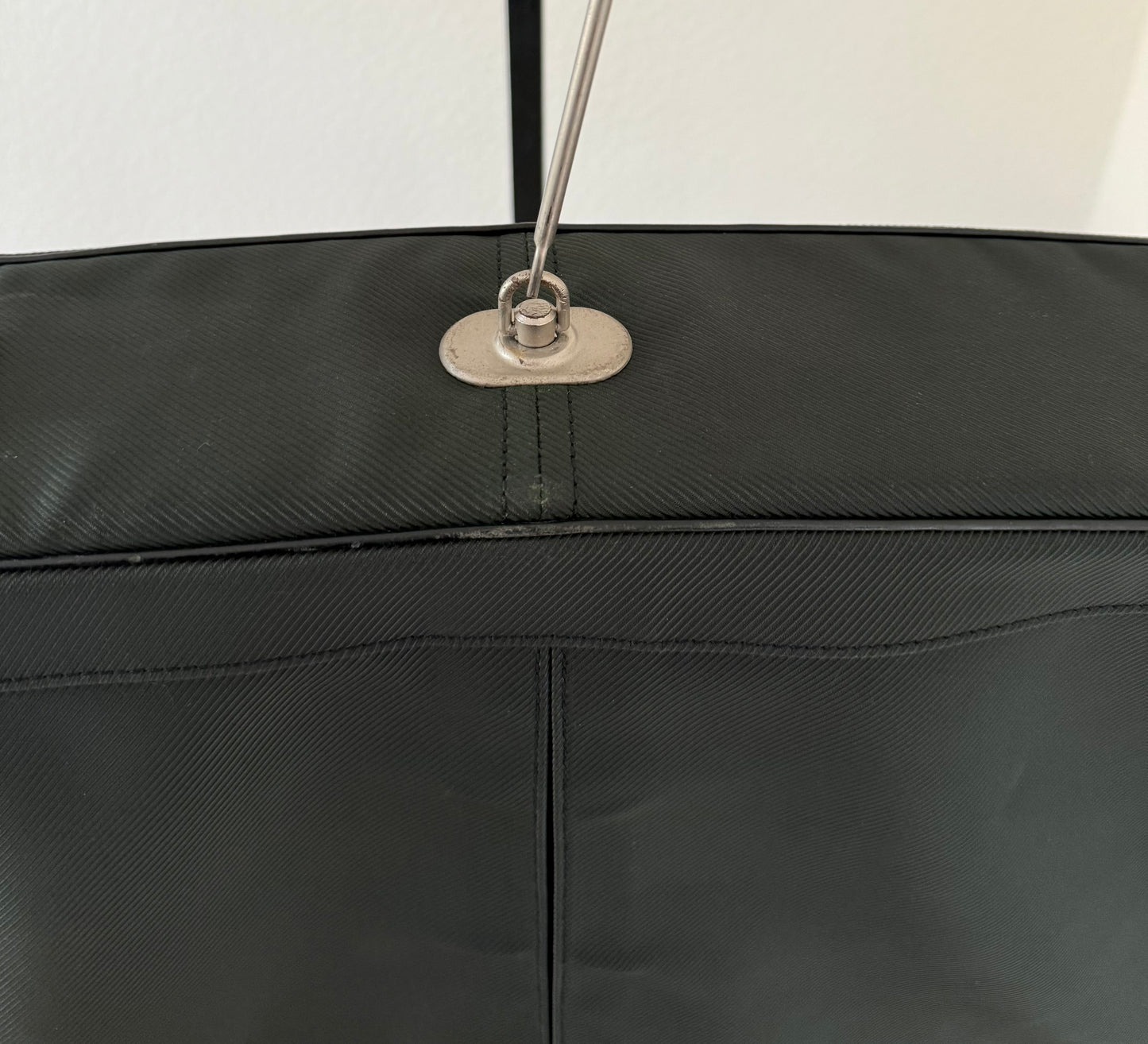 Louis Vuitton Cinq Cintre Kleidersack