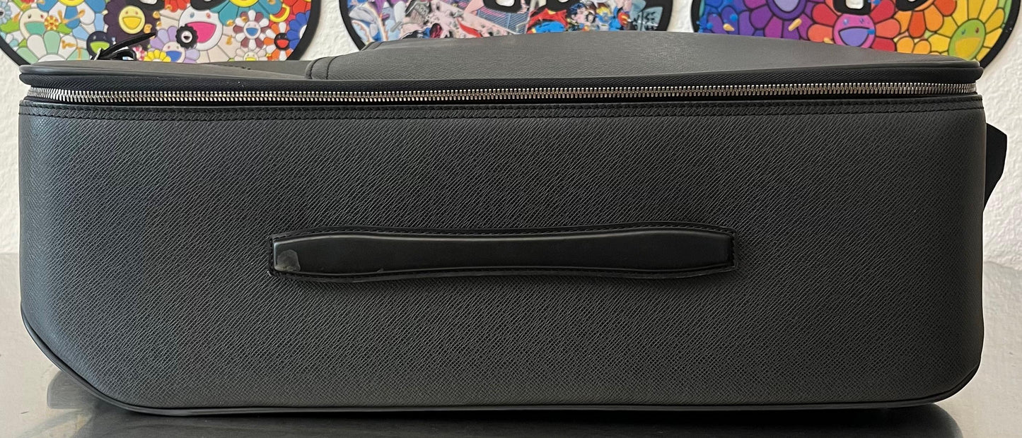 Louis Vuitton Pegase 60 Taiga