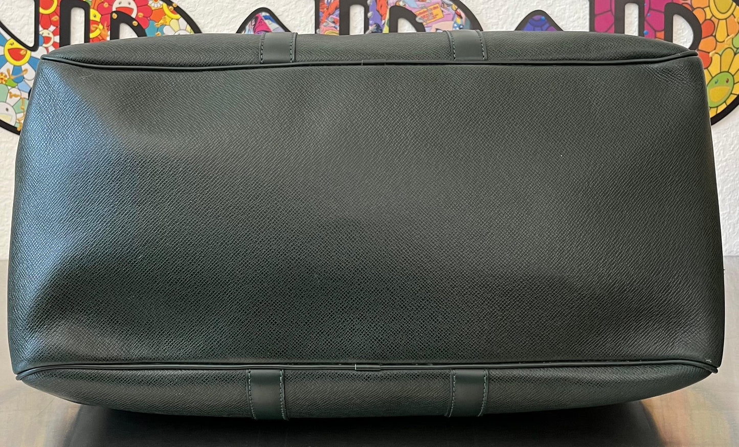 Louis Vuitton Kendall PM Taiga Leder