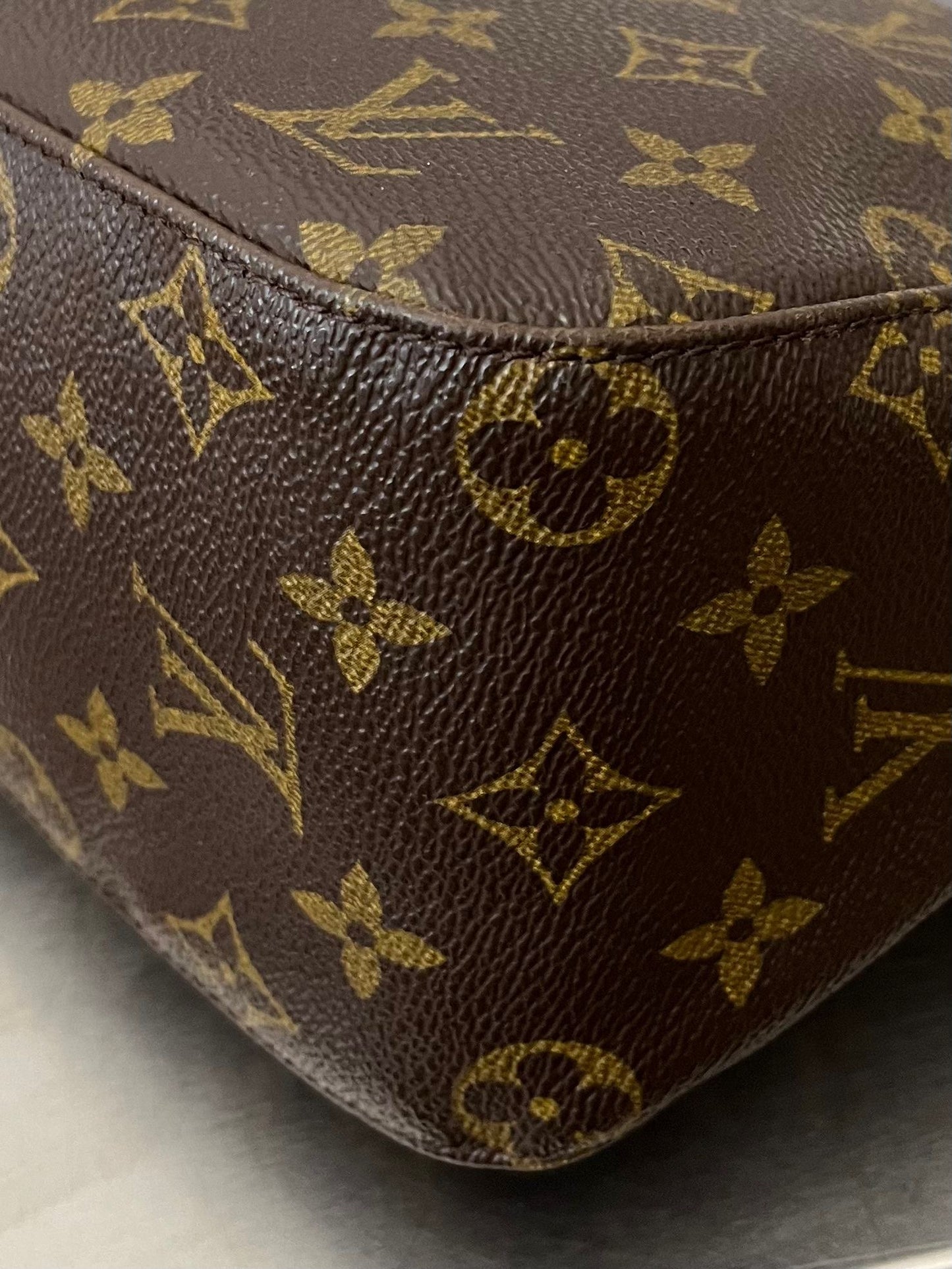 Louis Vuitton Looping MM
