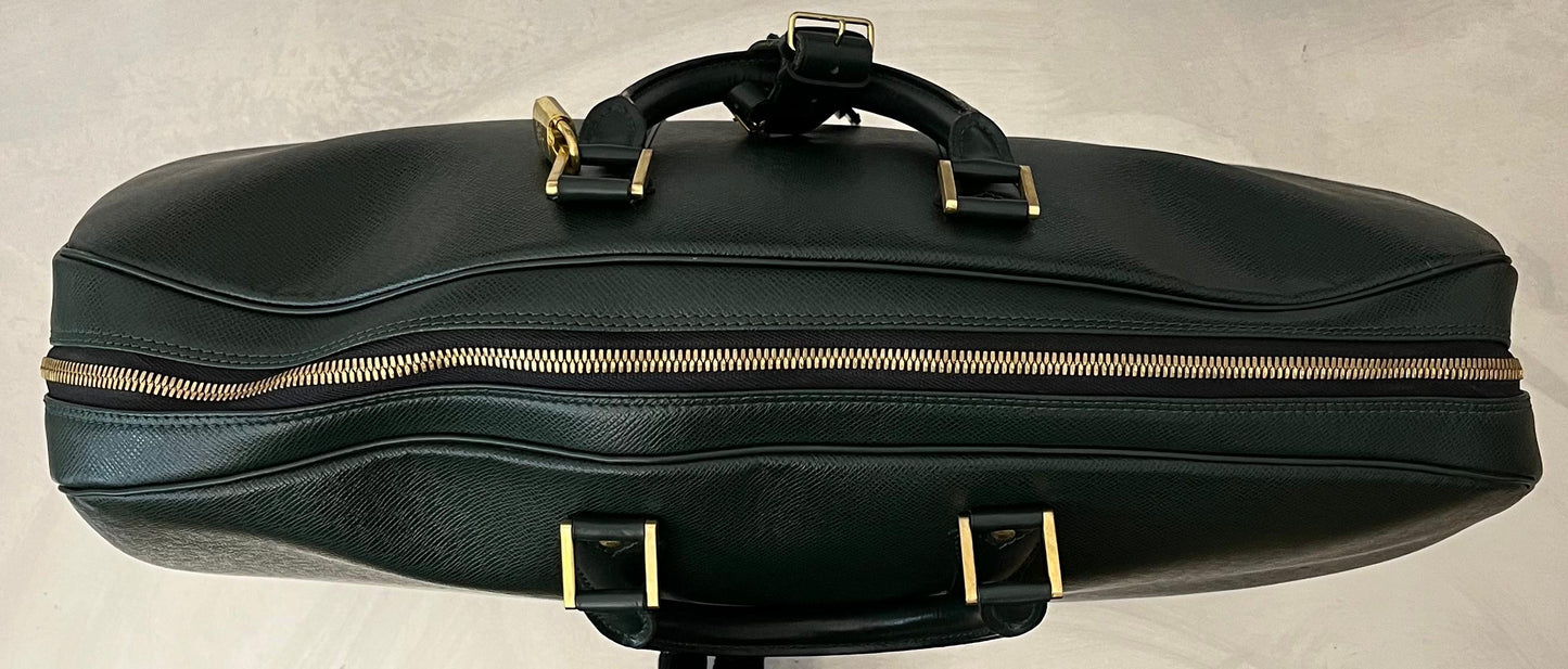 Louis Vuitton Helanga Taiga