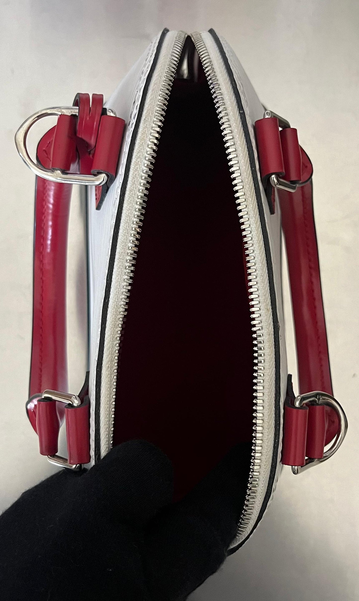 Louis Vuitton Alma BB Epi