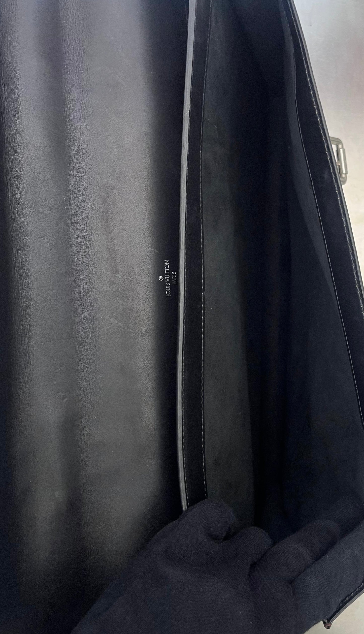 Louis Vuitton Larry Monogram Makassar