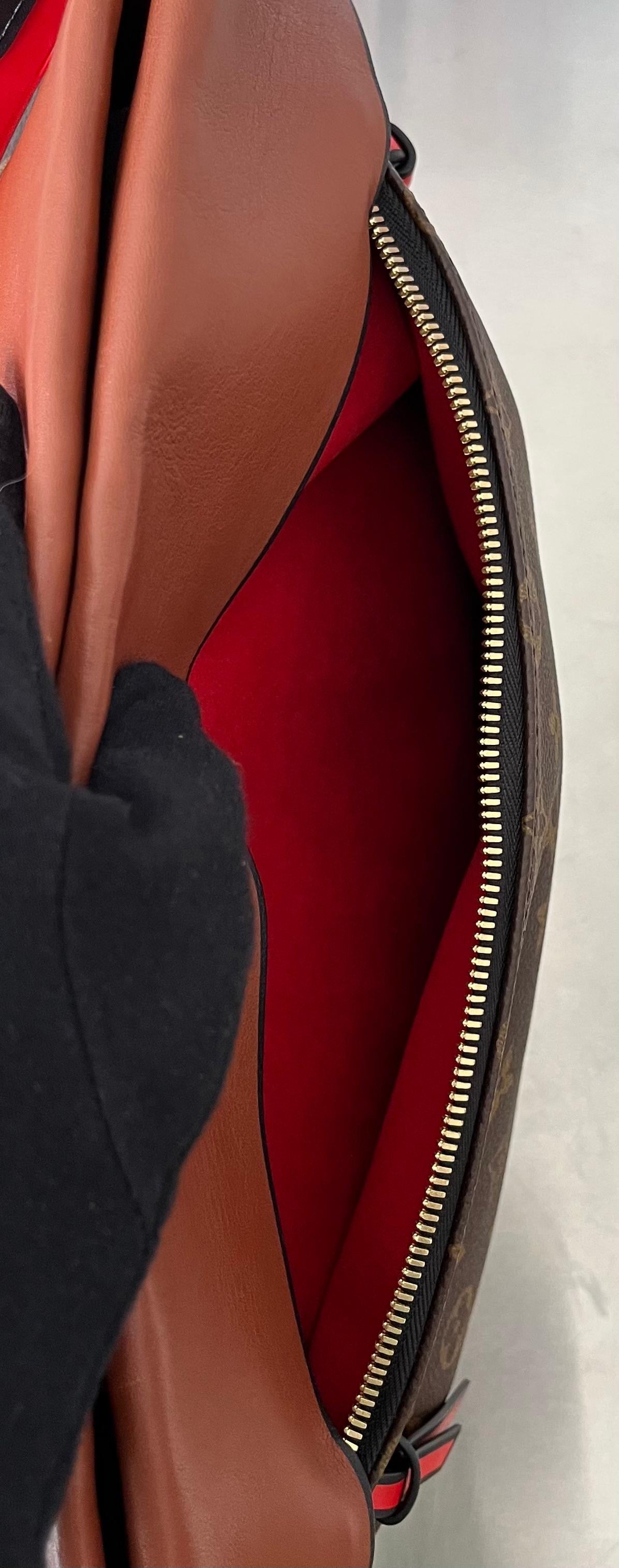 Louis Vuitton Tuileries Hobo