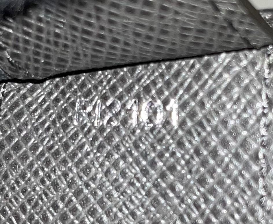 Louis Vuitton Neo Robusto 2 Taiga