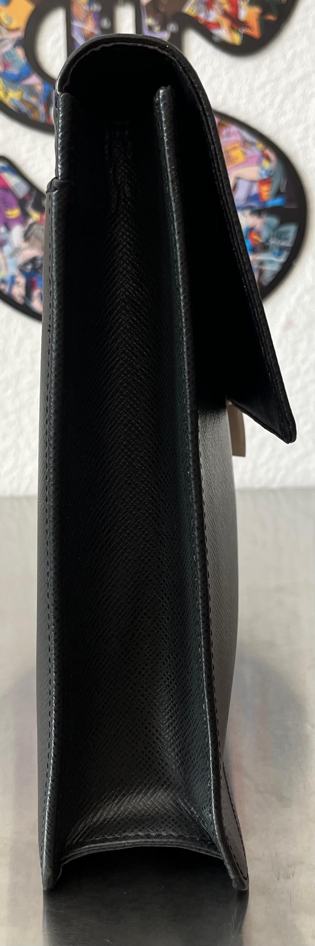 Louis Vuitton Angara Taiga