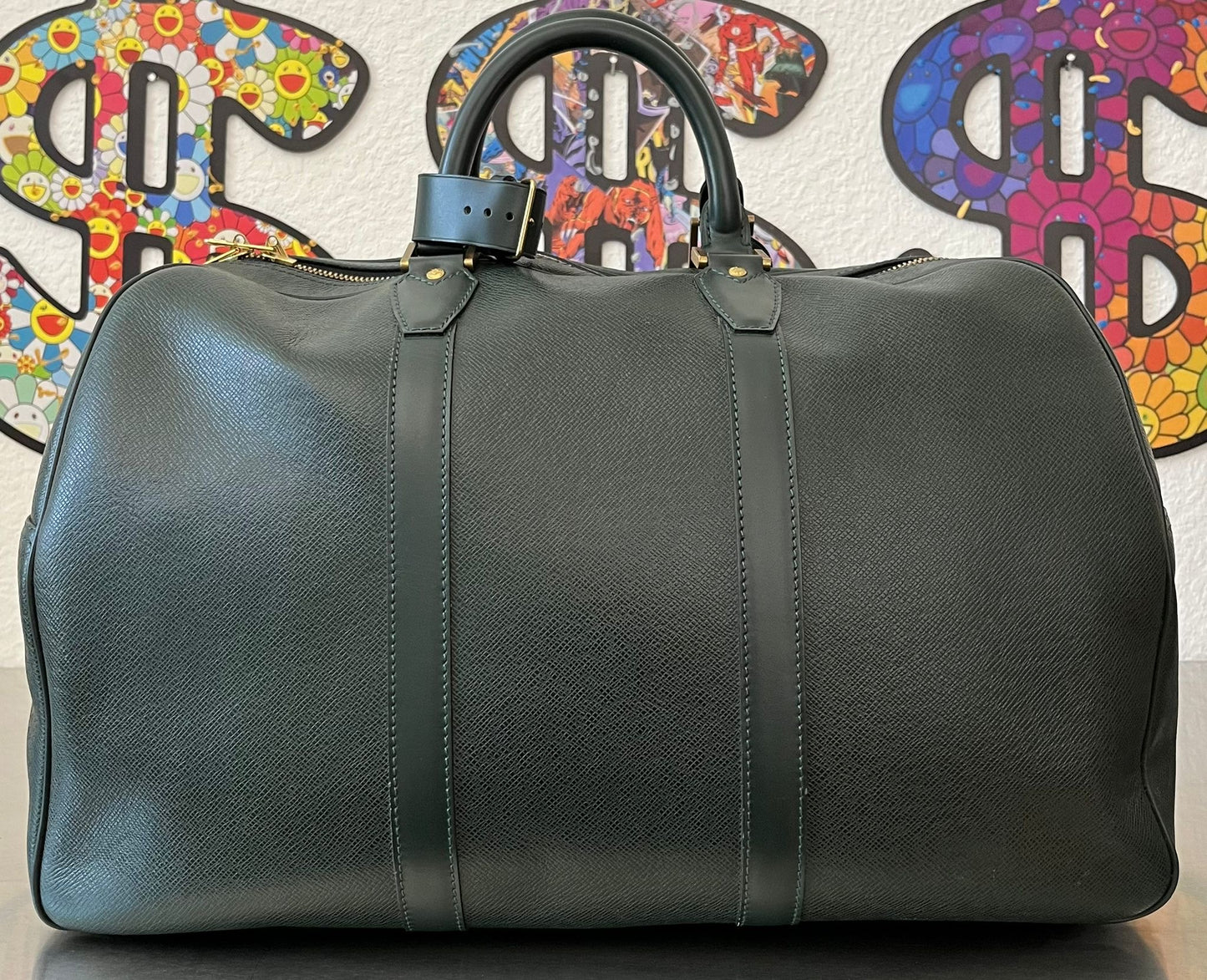 Louis Vuitton Kendall PM Taiga Leder