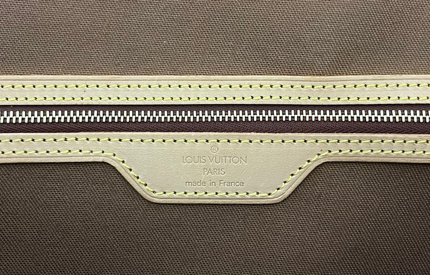 Louis Vuitton Gibeciere GM Messenger