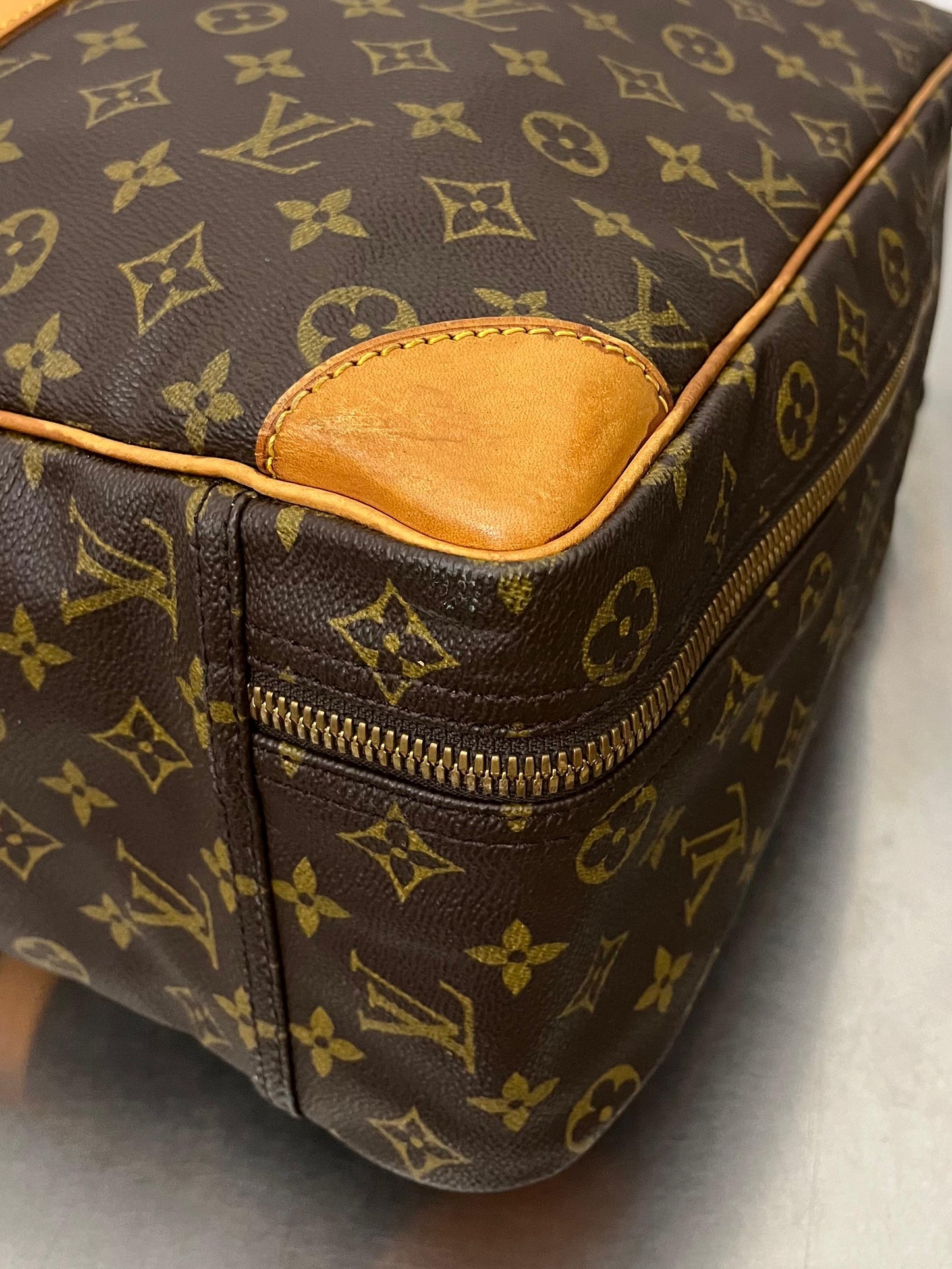 Louis Vuitton Sirius 45