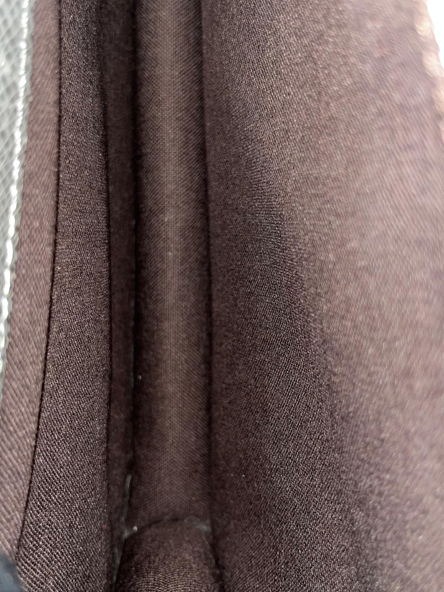 Louis Vuitton Neo Bellaia Taiga Leder