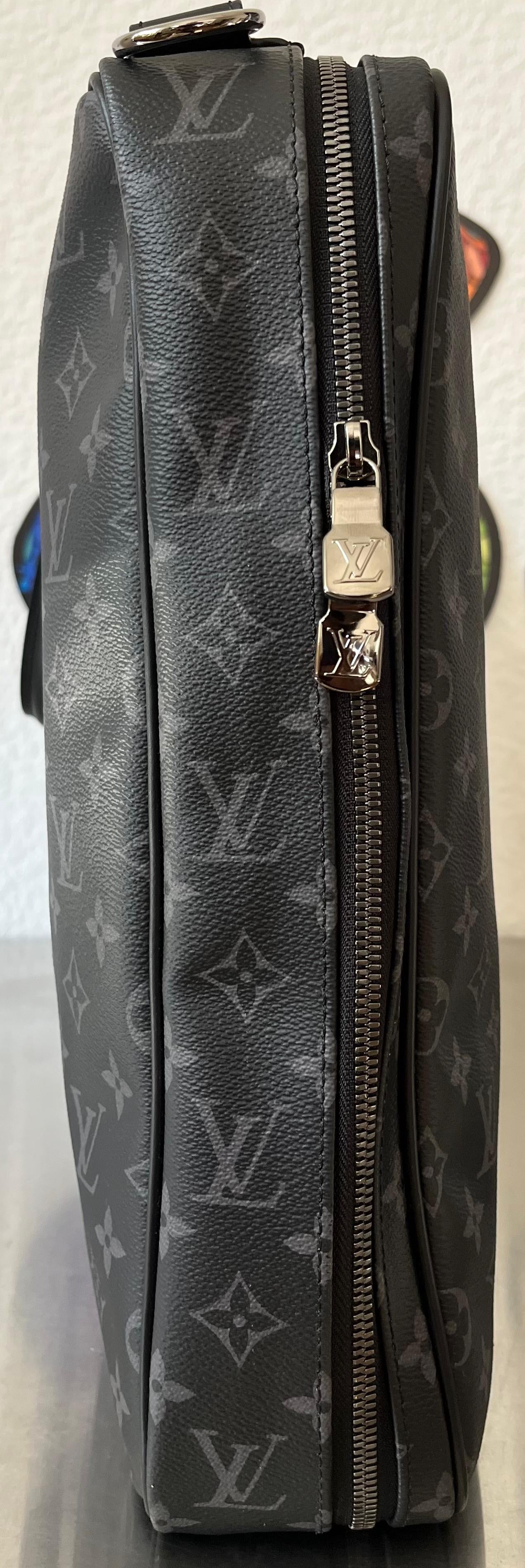Louis Vuitton Kleiderschutzhülle Monogram Eclipse