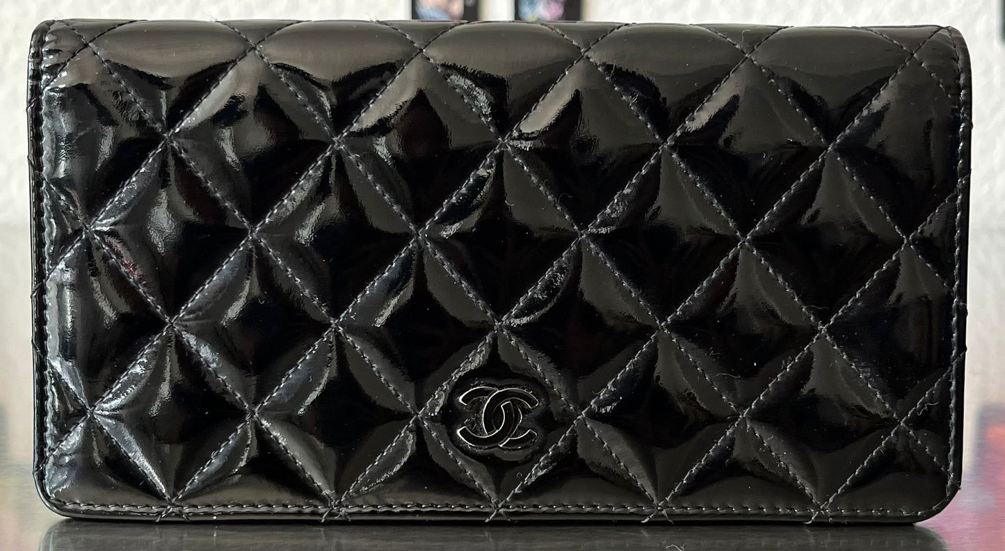 Chanel Matelasse Lackleder CC Geldbörse