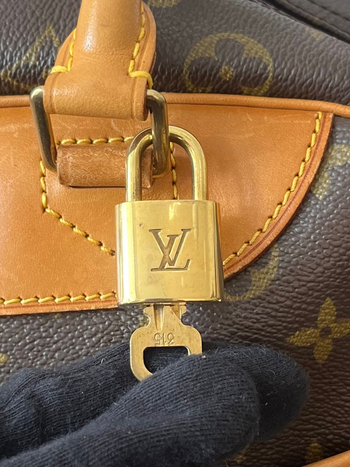 Louis Vuitton Deauville