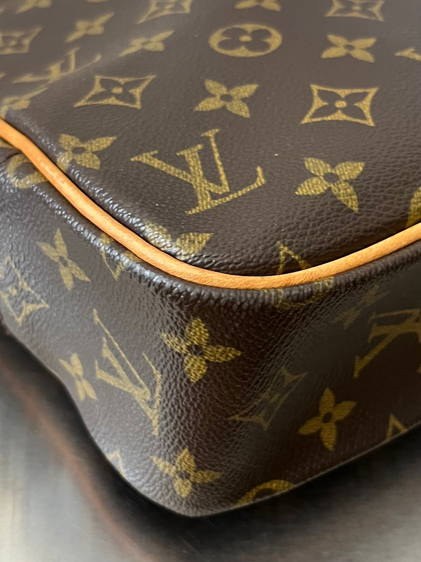 Louis Vuitton Porte Documents Pegase Monogram