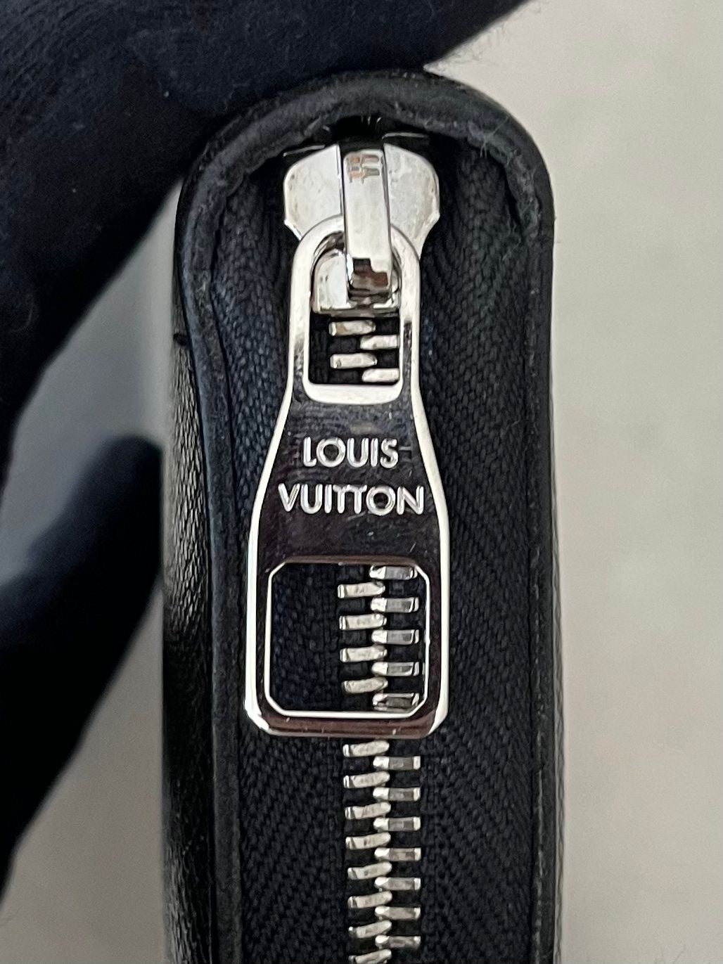 Louis Vuitton Zippy Organizer