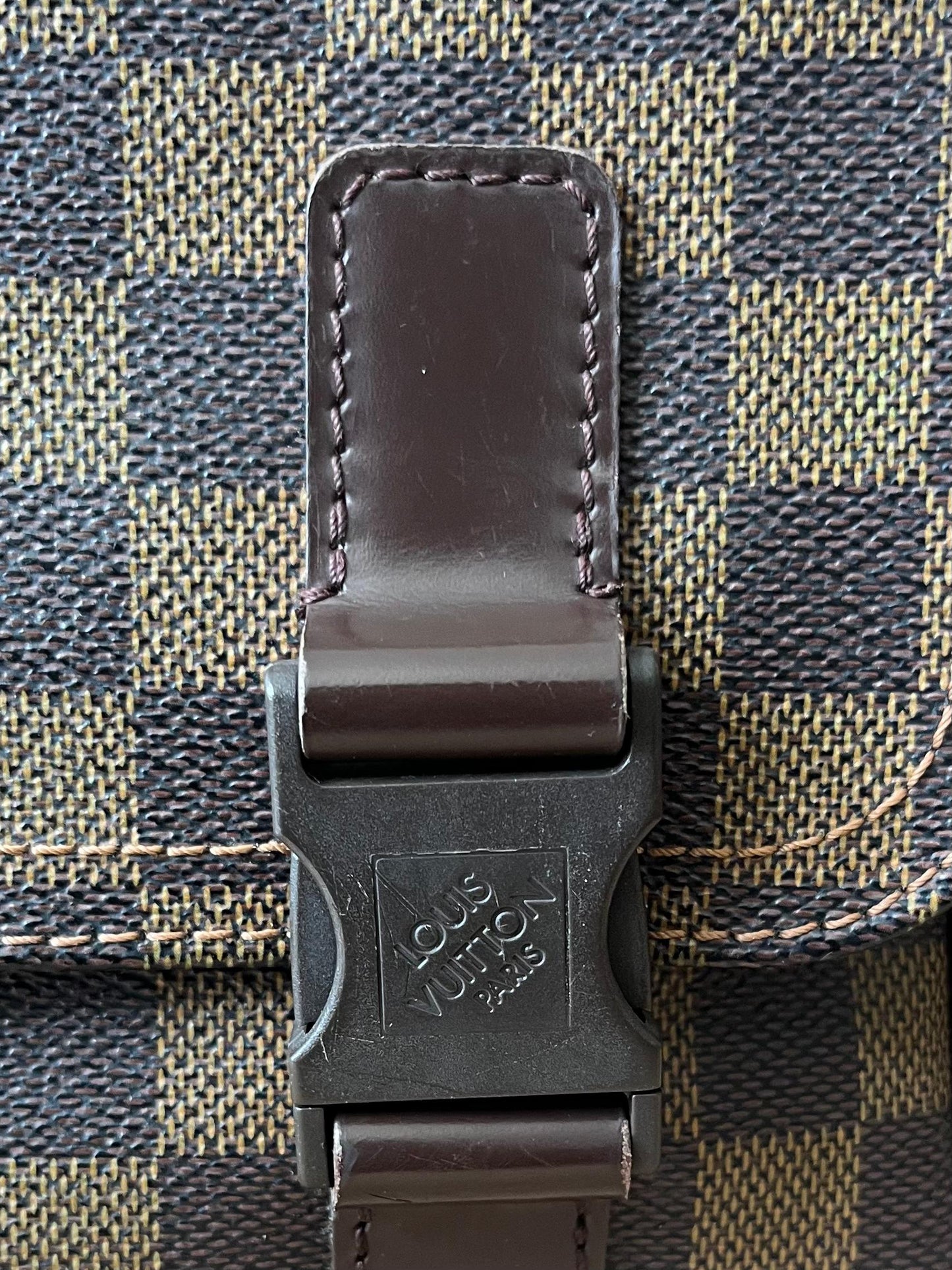 Louis Vuitton Reporter Melville