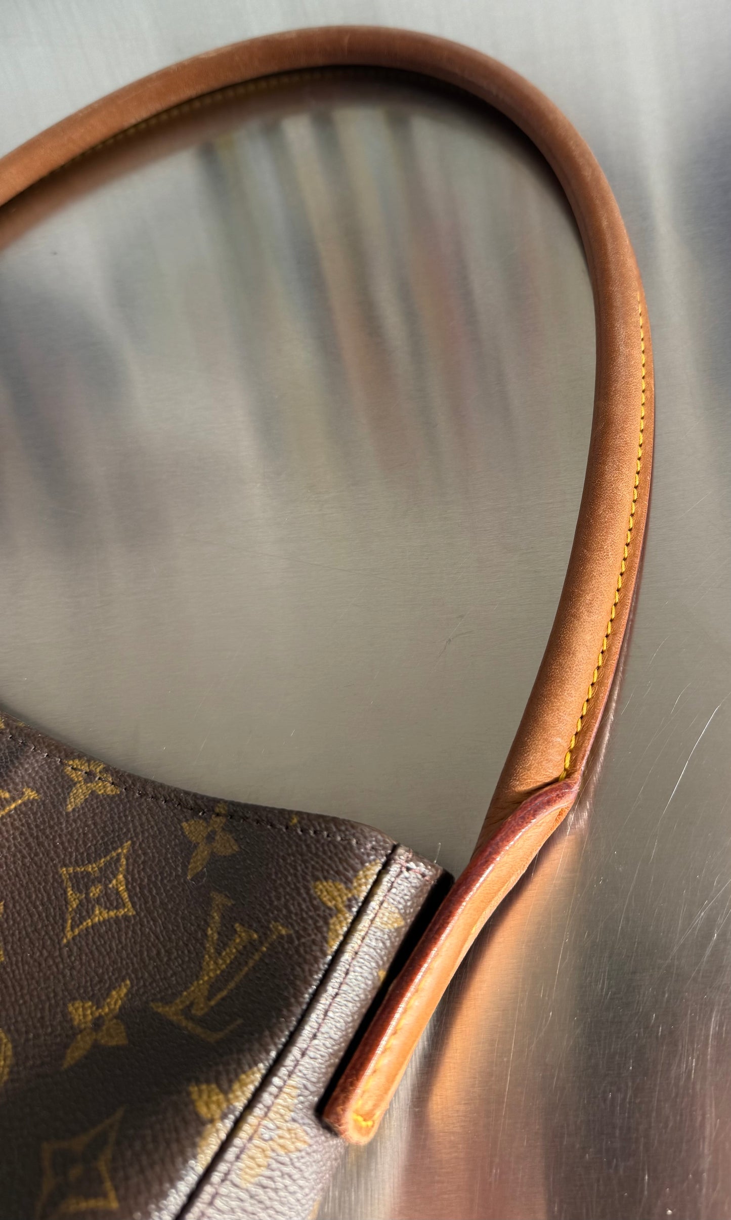 Louis Vuitton Looping GM